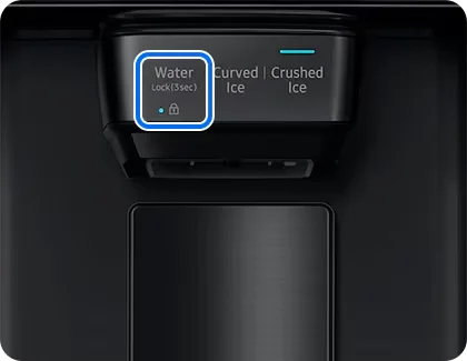 Botón Water Lock del dispensador de un nevecón Samsung